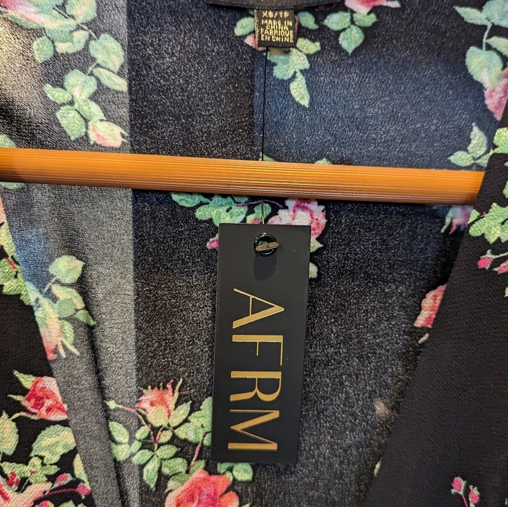 AFRM blouse - Picture 2 of 4